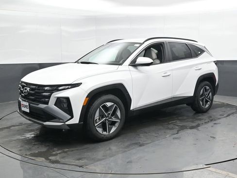 Used 2025 Hyundai Tucson SEL AWD/4WD image 8