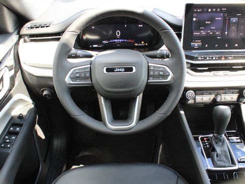 New 2026 Jeep Compass Limited AWD/4WD image 13