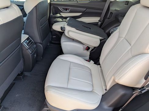 New 2025 Subaru Ascent Limited image 19