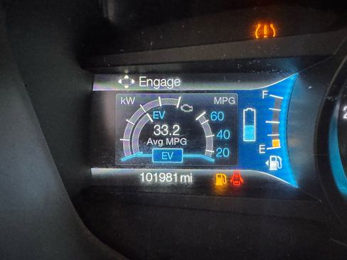 Used 2018 Ford Fusion SE w/ Equipment Group 602A image 15