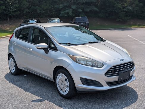 Used 2016 Ford Fiesta SE FWD image 11