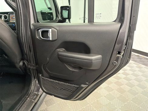 Used 2021 Jeep Wrangler Unlimited Rubicon 4xe w/ Steel Bumper Group image 17