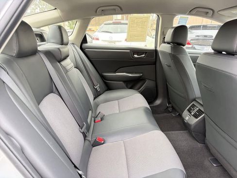 Used 2018 Honda Clarity Plug-In Hybrid image 32