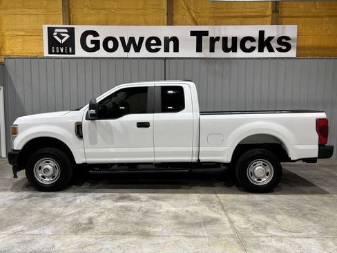 Used 2020 Ford F250 XL w/ Power Equipment Group AWD/4WD image 2