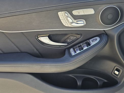Used 2022 Mercedes-Benz GLC 300 4MATIC Coupe image 23
