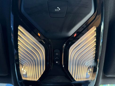 Used 2018 BMW 540i RWD image 18