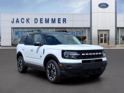 Certified 2024 Ford Bronco Sport Outer Banks w/ Tech Package AWD/4WD image 1