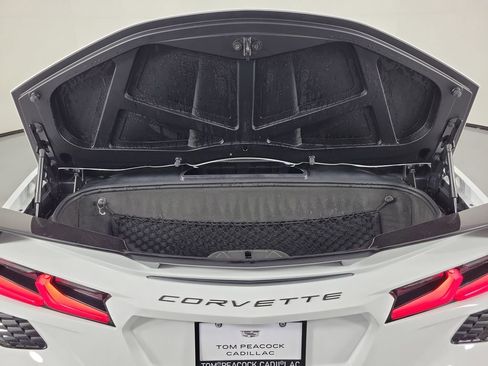 Used 2023 Chevrolet Corvette Stingray Preferred Conv w/ Z51 Performance Package RWD image 7