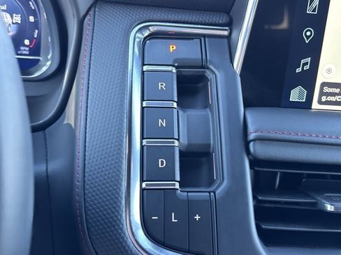 Used 2024 Chevrolet Tahoe RST w/ Luxury Package image 36