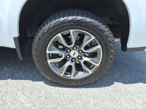 Certified 2022 Chevrolet Silverado 1500 RST AWD/4WD image 14