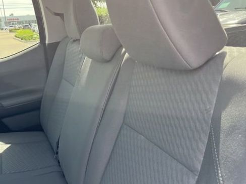 Used 2021 Toyota Tacoma SR5 image 9