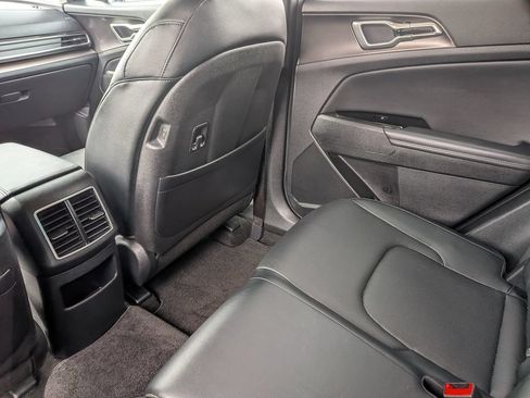 Used 2023 Kia Sportage EX FWD image 35
