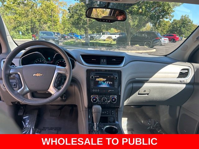 Used 2014 Chevrolet Traverse LT FWD image 19