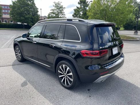 Used 2022 Mercedes-Benz GLB 250 image 5