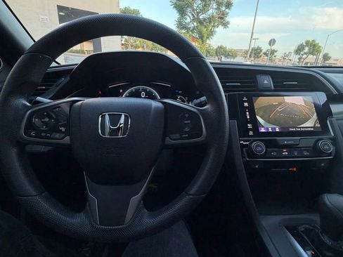 Used 2018 Honda Civic EX image 10