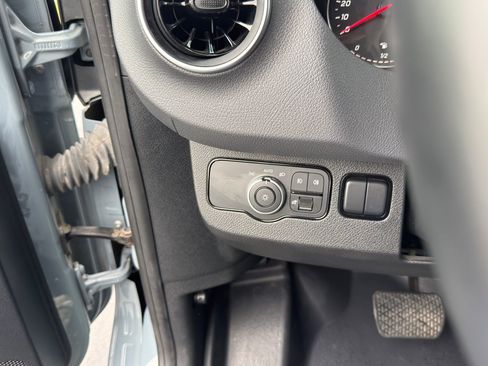 Used 2024 Mercedes-Benz Sprinter 2500 image 29