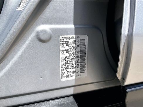 Used 2020 Nissan Rogue S FWD image 35