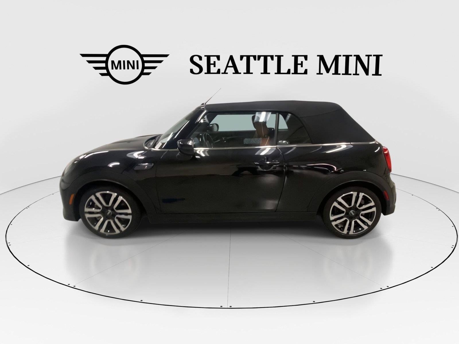 Used 2024 MINI Cooper S w/ Signature Upholstery Package FWD image 6