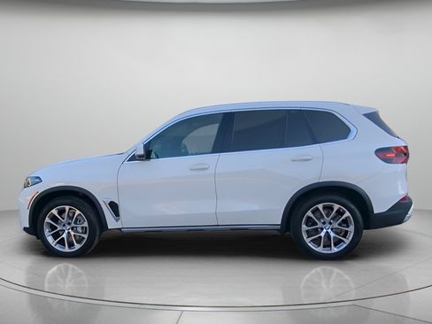Used 2025 BMW X5 xDrive40i w/ Premium Package AWD/4WD image 14