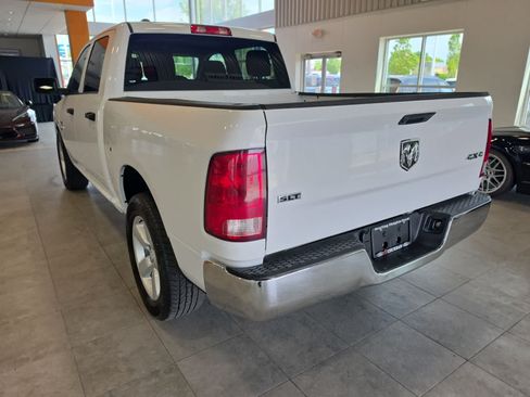 Used 2022 RAM 1500 Classic SLT AWD/4WD image 11