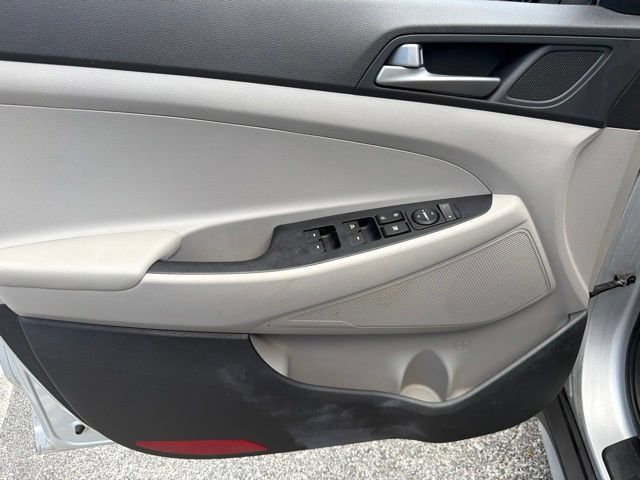 Used 2018 Hyundai Tucson SEL w/ Cargo Package FWD image 13