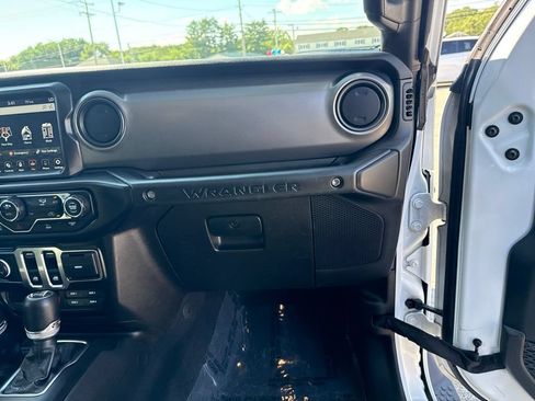 Certified 2023 Jeep Wrangler Sport AWD/4WD image 23