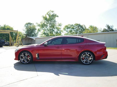 Used 2020 Kia Stinger GT2 image 18