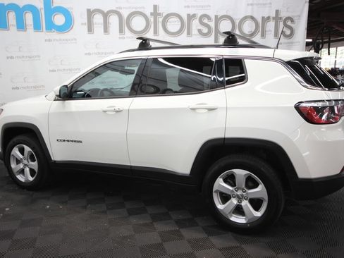 Used 2020 Jeep Compass Latitude AWD/4WD image 3