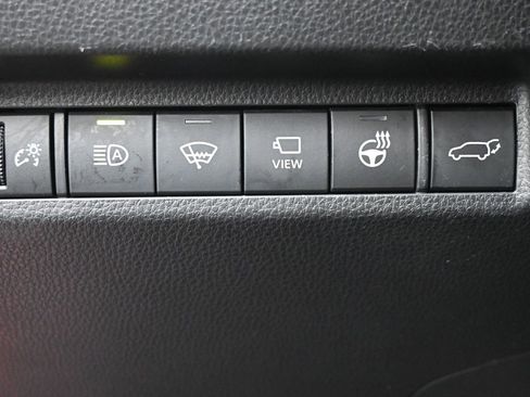 Used 2020 Toyota RAV4 Limited image 20