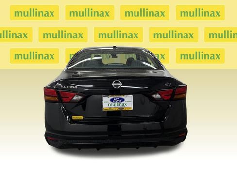 Used 2023 Nissan Altima 2.5 SV image 15