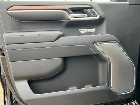New 2026 GMC Sierra 1500 Denali AWD/4WD image 19