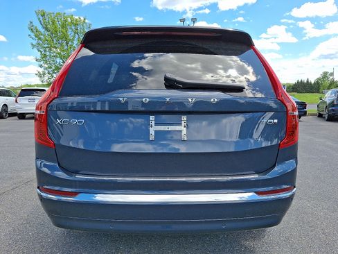Used 2025 Volvo XC90 T8 Plus image 5