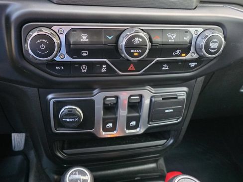 Used 2023 Jeep Wrangler Sport AWD/4WD image 16