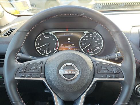 Used 2025 Nissan Sentra SR image 19