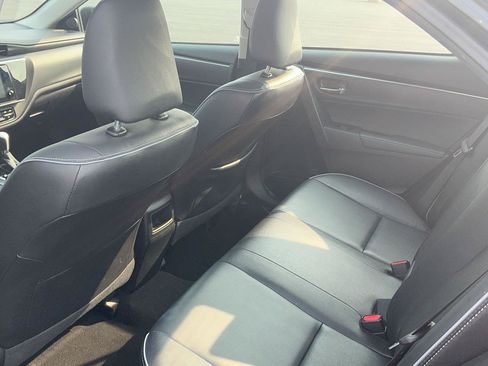 Used 2018 Toyota Corolla XLE FWD image 27