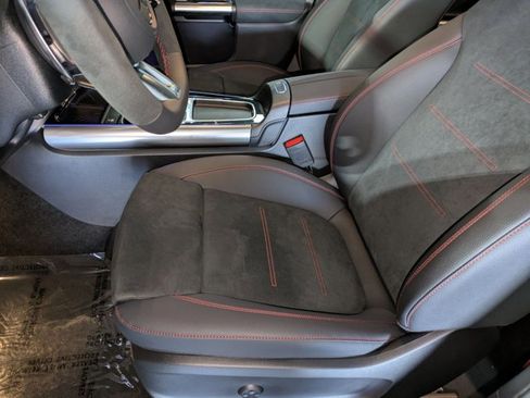 New 2026 Mercedes-Benz GLA 35 AMG 4MATIC image 3