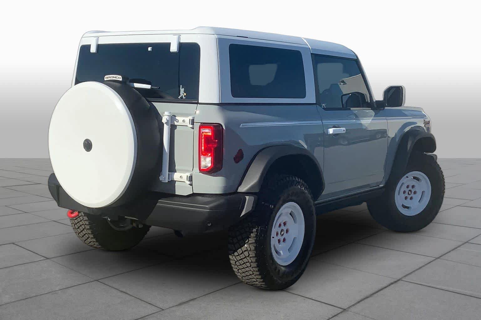 Used 2024 Ford Bronco Heritage Edition AWD/4WD image 13