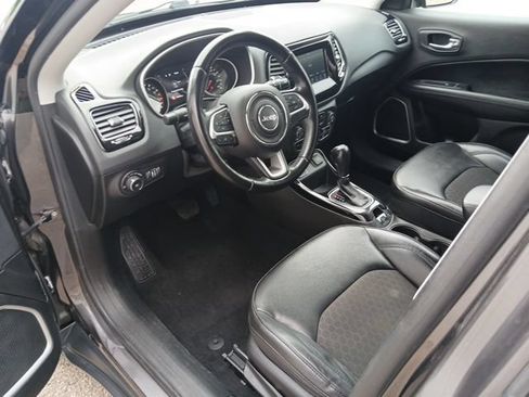 Used 2021 Jeep Compass Latitude FWD image 39