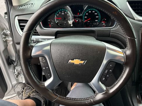 Used 2015 Chevrolet Traverse LT AWD/4WD image 27