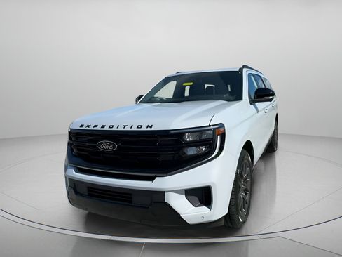 New 2025 Ford Expedition Max Platinum w/ Stealth Performance Package image 10