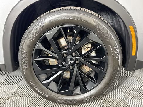 Used 2023 Mitsubishi Outlander SE image 31