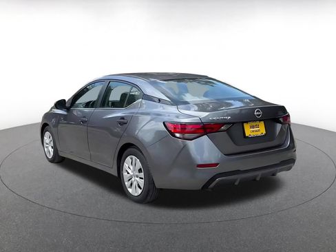 Used 2025 Nissan Sentra S FWD image 10