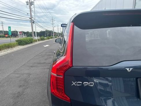 Certified 2025 Volvo XC90 B6 Plus w/ Protection Package Premier AWD/4WD image 10