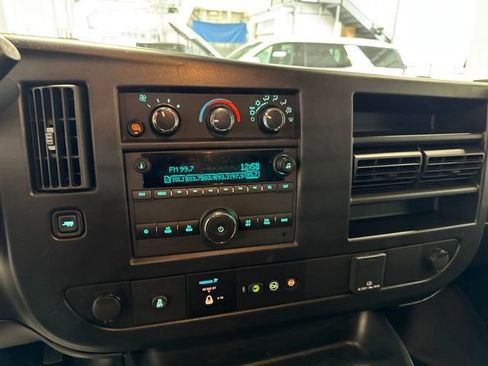 Used 2022 GMC Savana 2500 w/ Driver Convenience Package RWD image 12