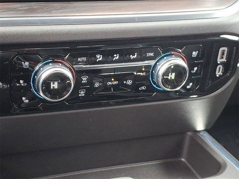 Used 2024 GMC Sierra 1500 SLT w/ SLT Premium Plus Package image 15