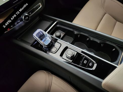 Used 2026 Volvo XC60 B5 Plus w/ Protection Package Premier image 19