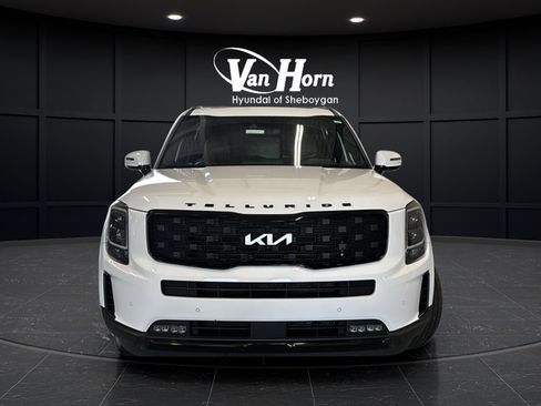 Used 2022 Kia Telluride SX w/ SX Prestige Package AWD/4WD image 2
