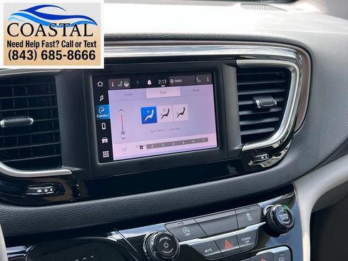 Used 2023 Chrysler Voyager LX FWD image 37