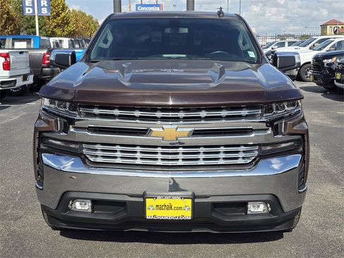 Used 2019 Chevrolet Silverado 1500 LT w/ Texas Edition image 2