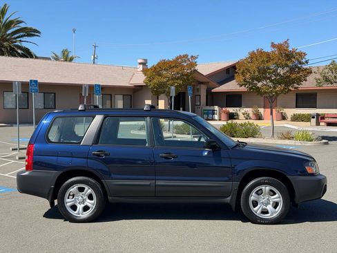Used 2005 Subaru Forester 2.5X AWD/4WD image 12